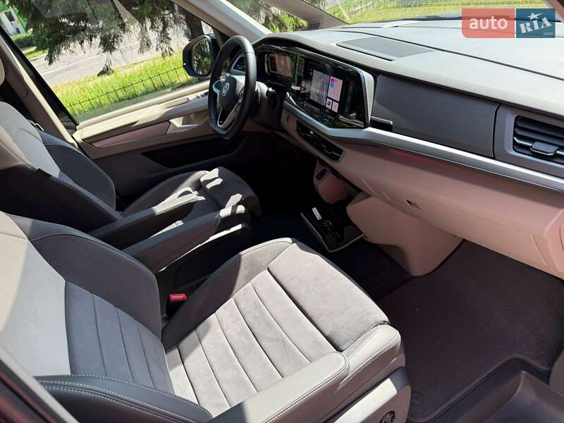 Минивэн Volkswagen Multivan 2023 в Черкассах