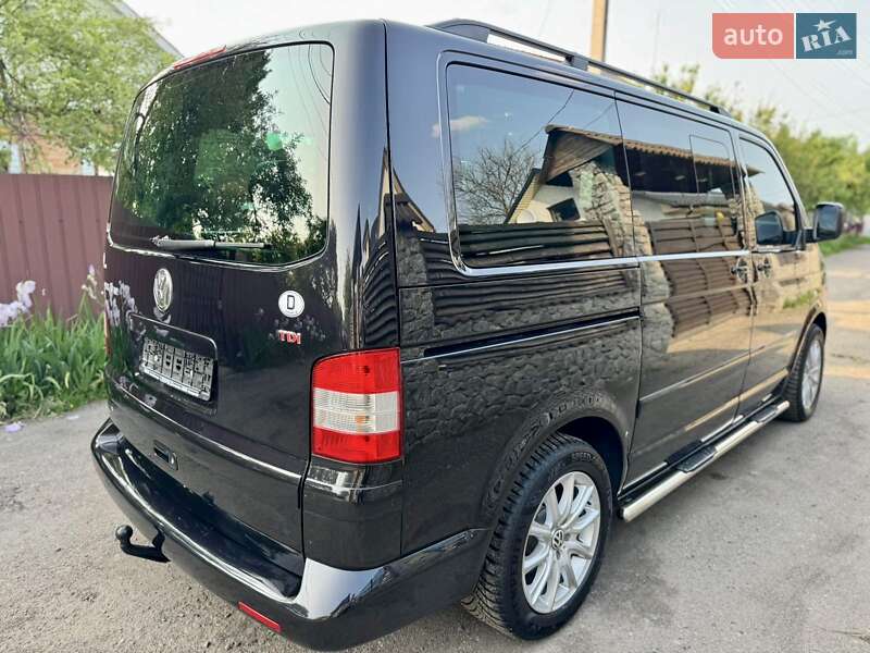 Минивэн Volkswagen Multivan 2009 в Казатине