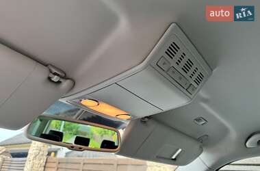 Минивэн Volkswagen Multivan 2009 в 