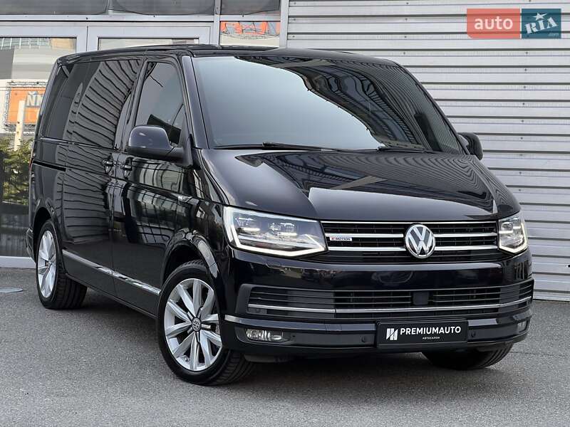Минивэн Volkswagen Multivan 2016 в 
