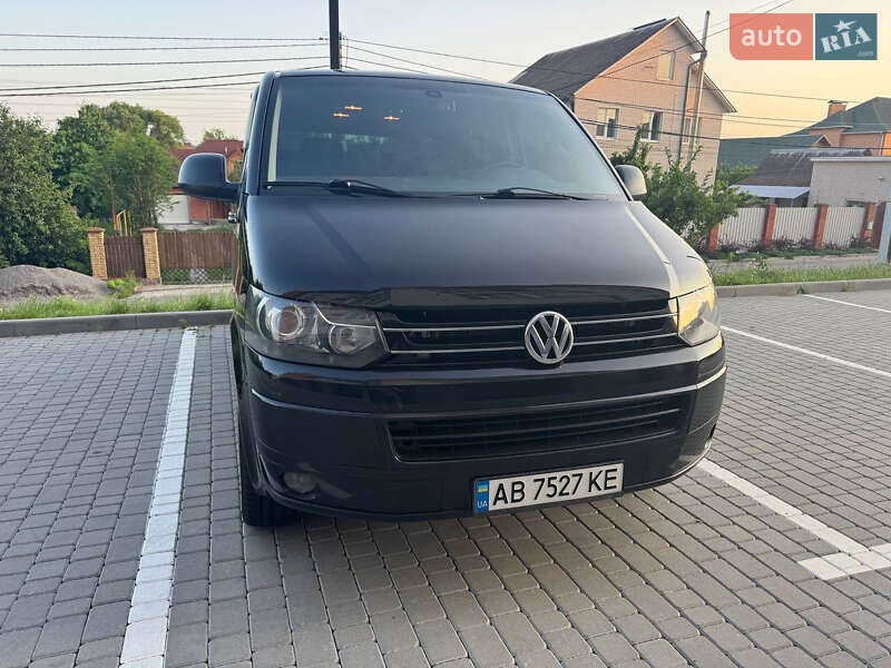 Минивэн Volkswagen Multivan 2010 в Виннице