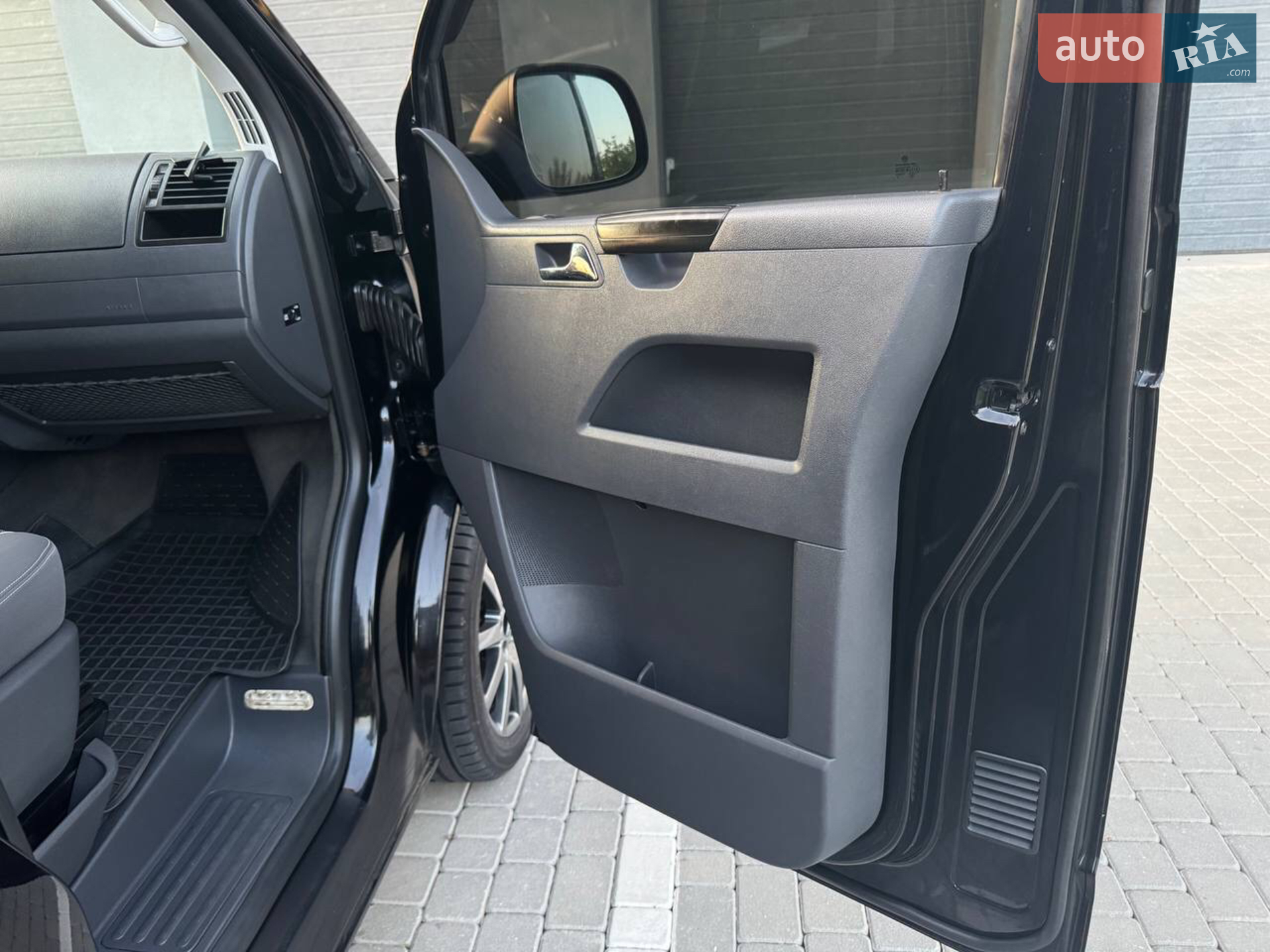 2010 Volkswagen Multivan - мініатюра 18