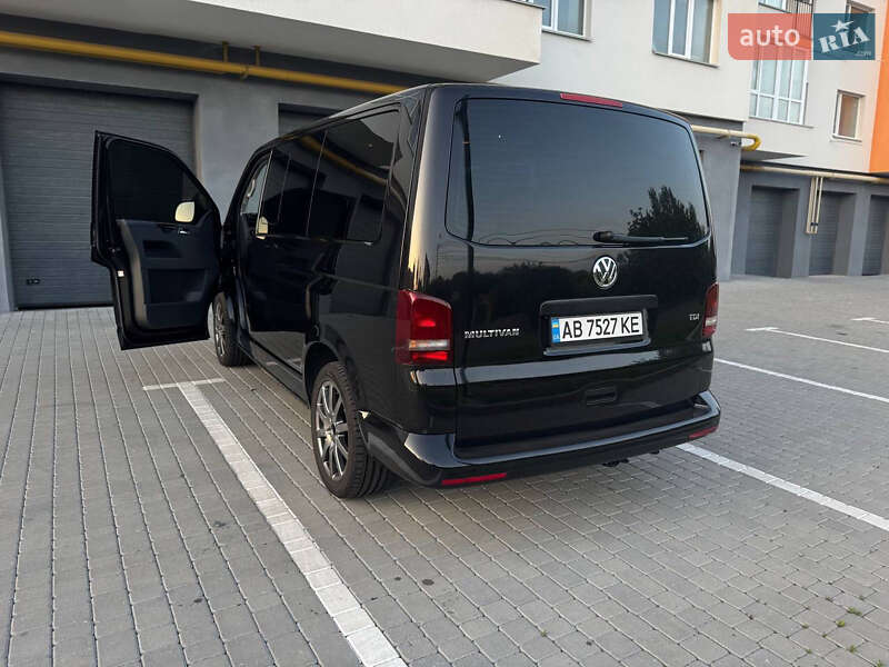 Минивэн Volkswagen Multivan 2010 в Виннице
