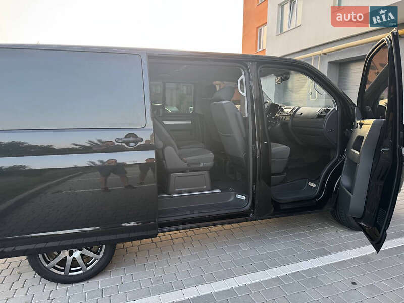 Минивэн Volkswagen Multivan 2010 в Виннице