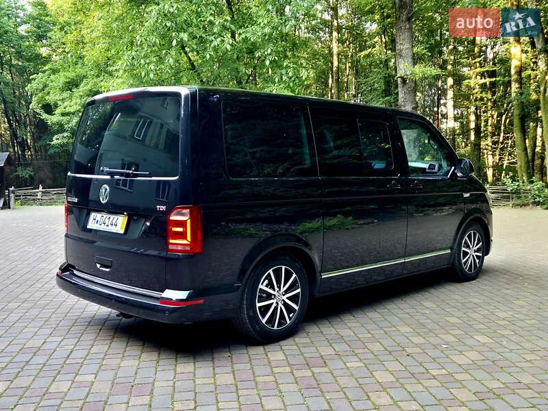 Минивэн Volkswagen Multivan 2017 в Сваляве