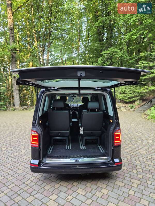 Минивэн Volkswagen Multivan 2017 в Сваляве