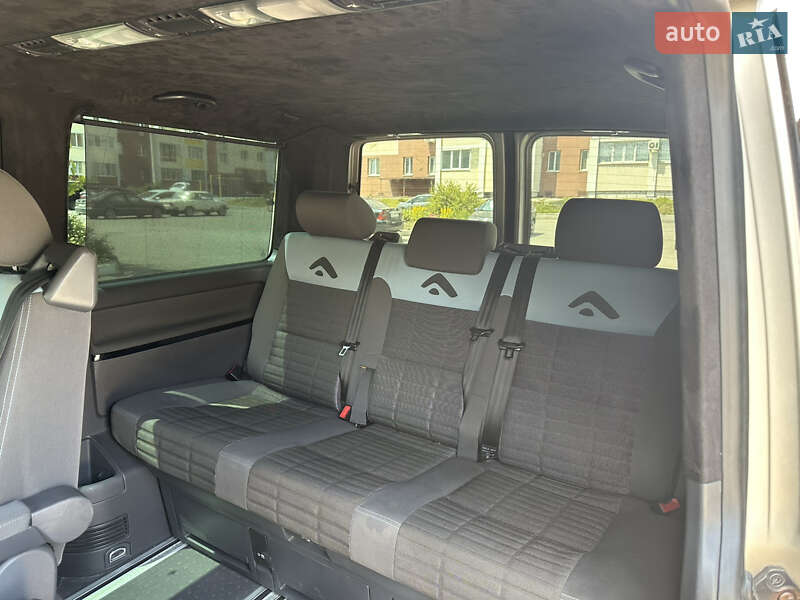 Минивэн Volkswagen Multivan 2006 в Харькове