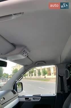 Минивэн Volkswagen Multivan 2008 в 
