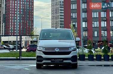 Минивэн Volkswagen Multivan 2020 в 