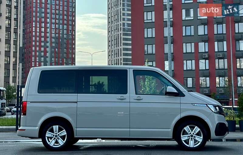 Мінівен Volkswagen Multivan 2020 в Києві