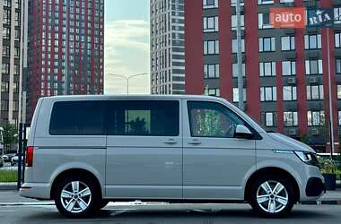 Минивэн Volkswagen Multivan 2020 в 