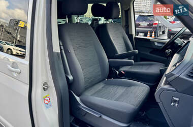 Минивэн Volkswagen Multivan 2020 в 