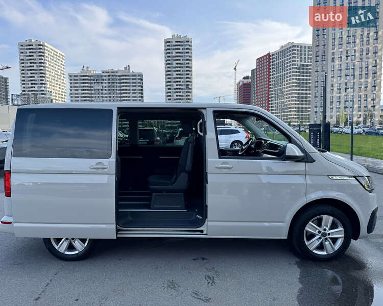 Мінівен Volkswagen Multivan 2020 в Києві