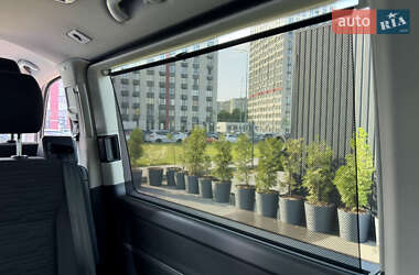 Минивэн Volkswagen Multivan 2020 в 