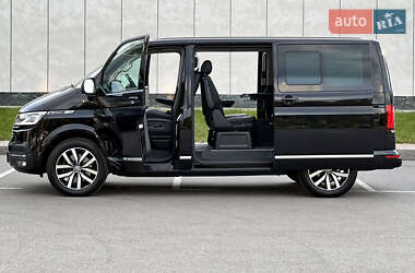 Минивэн Volkswagen Multivan 2020 в 
