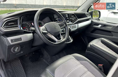 Минивэн Volkswagen Multivan 2020 в 