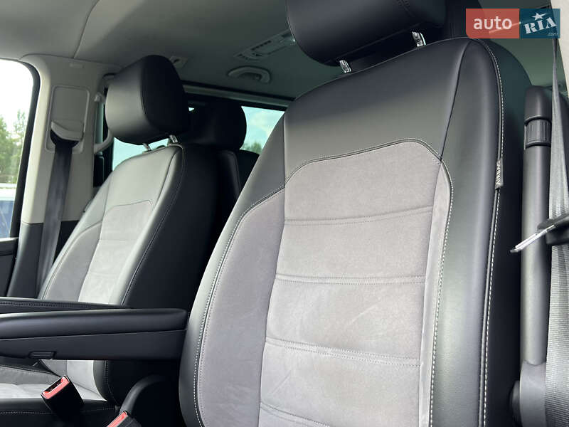 Минивэн Volkswagen Multivan 2020 в Киеве