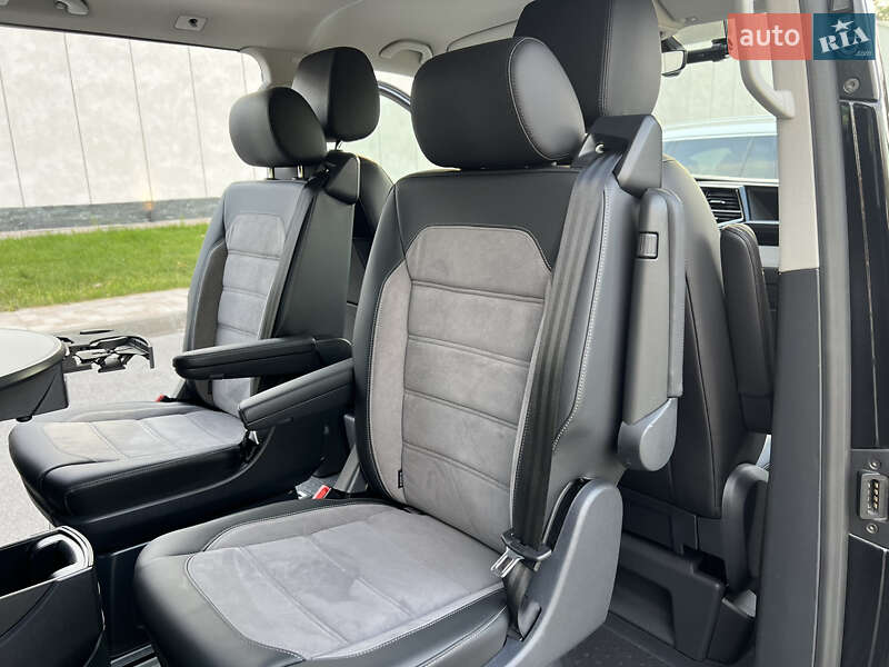 Минивэн Volkswagen Multivan 2020 в Киеве