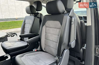 Минивэн Volkswagen Multivan 2020 в 