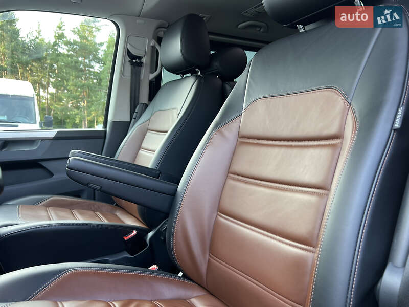 Минивэн Volkswagen Multivan 2020 в Киеве
