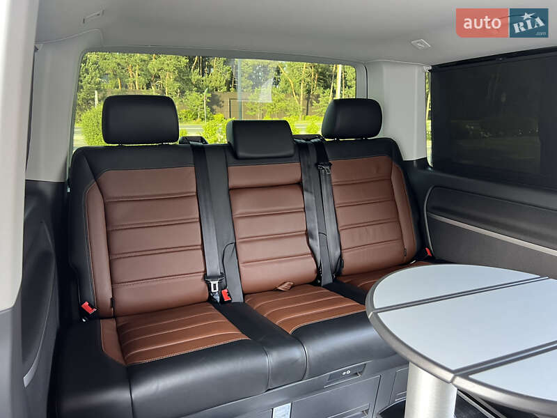 Минивэн Volkswagen Multivan 2020 в Киеве
