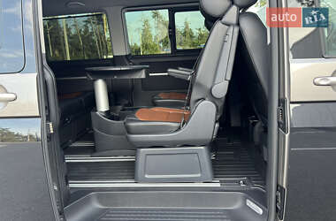 Минивэн Volkswagen Multivan 2020 в 
