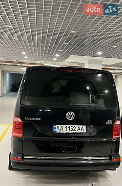 Минивэн Volkswagen Multivan 2016 в 
