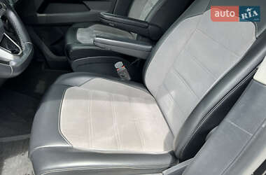 Минивэн Volkswagen Multivan 2021 в 