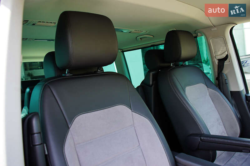 Минивэн Volkswagen Multivan 2020 в Житомире