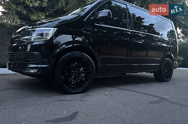 Минивэн Volkswagen Multivan 2016 в 