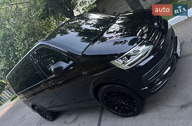 Минивэн Volkswagen Multivan 2016 в 