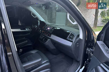 Минивэн Volkswagen Multivan 2016 в 