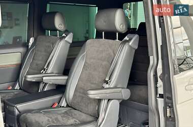 Минивэн Volkswagen Multivan 2024 в 