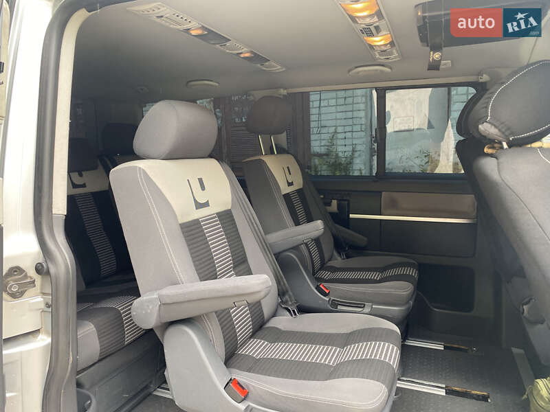 Минивэн Volkswagen Multivan 2006 в Черкассах