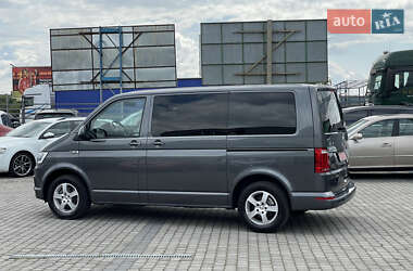 Минивэн Volkswagen Multivan 2018 в 