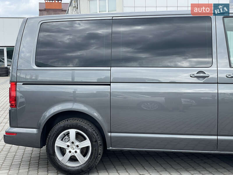 Минивэн Volkswagen Multivan 2018 в Мукачево