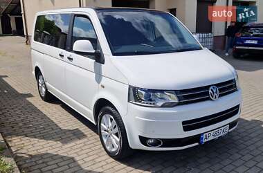 Минивэн Volkswagen Multivan 2013 в 