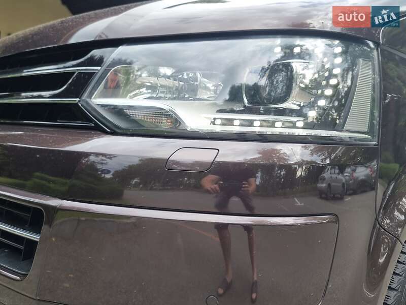Минивэн Volkswagen Multivan 2012 в Киеве