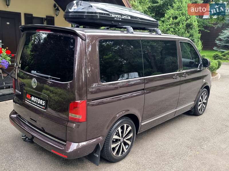 Минивэн Volkswagen Multivan 2012 в Киеве