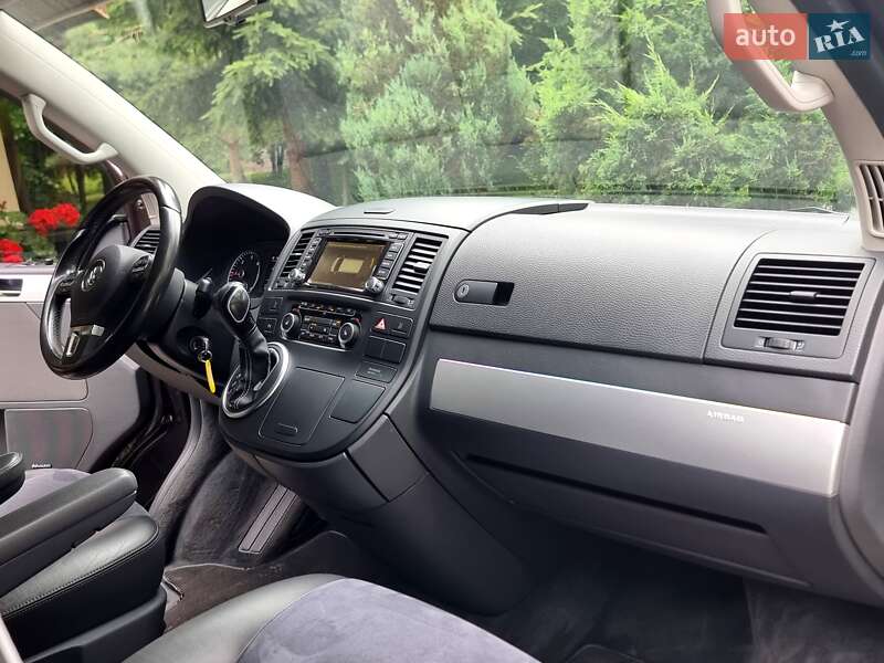 Минивэн Volkswagen Multivan 2012 в Киеве