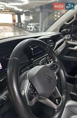 Минивэн Volkswagen Multivan 2021 в 