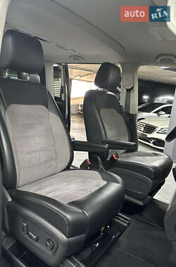 Минивэн Volkswagen Multivan 2021 в 