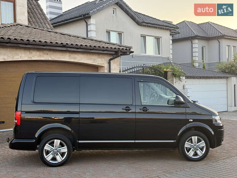 Мінівен Volkswagen Multivan 2014 в Одесі