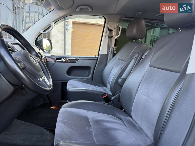 Мінівен Volkswagen Multivan 2014 в Одесі