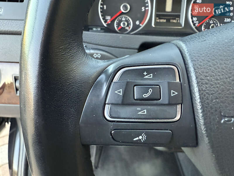 Мінівен Volkswagen Multivan 2014 в Одесі