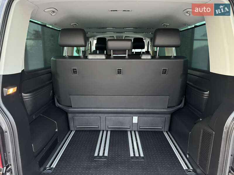 Минивэн Volkswagen Multivan 2019 в Тернополе