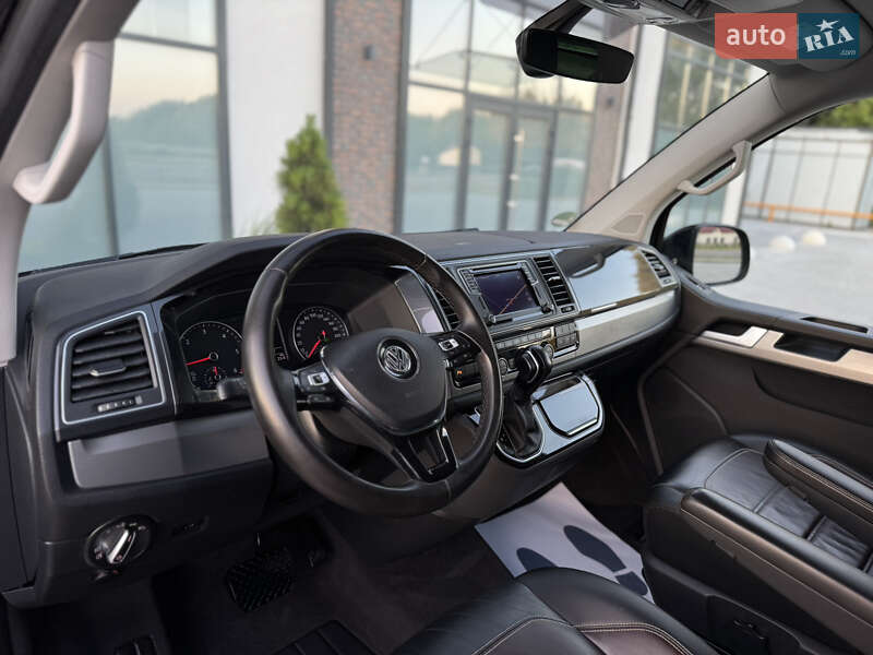 Минивэн Volkswagen Multivan 2019 в Тернополе