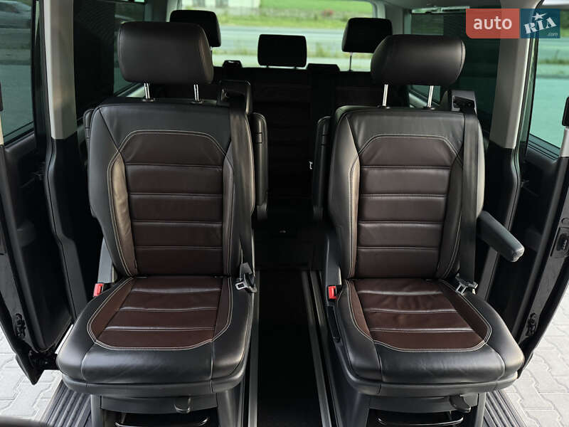 Минивэн Volkswagen Multivan 2019 в Тернополе