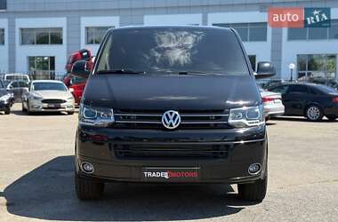 Минивэн Volkswagen Multivan 2012 в 