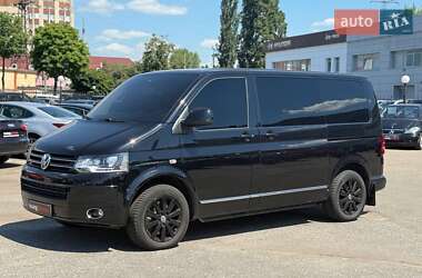 Минивэн Volkswagen Multivan 2012 в 